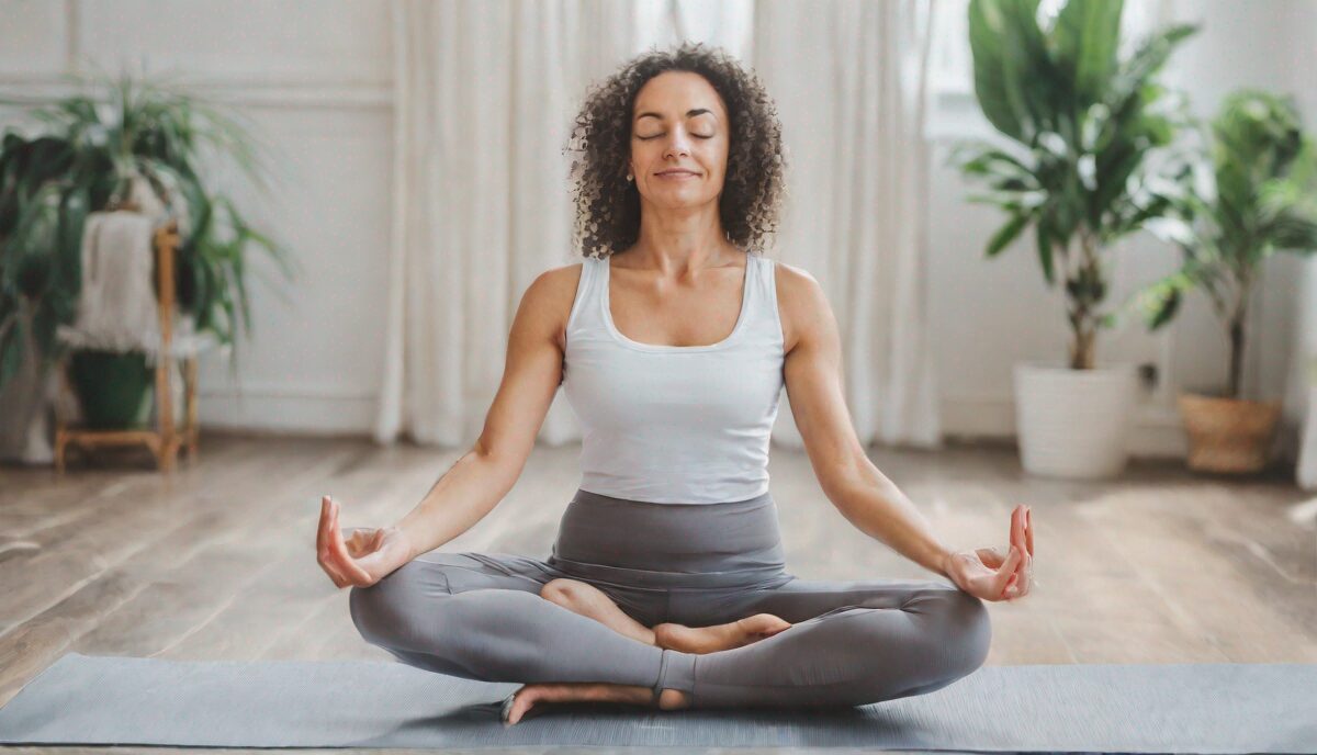 40 Benefits of Yoga for Mental & Physical Health (According to over 60 Studies)