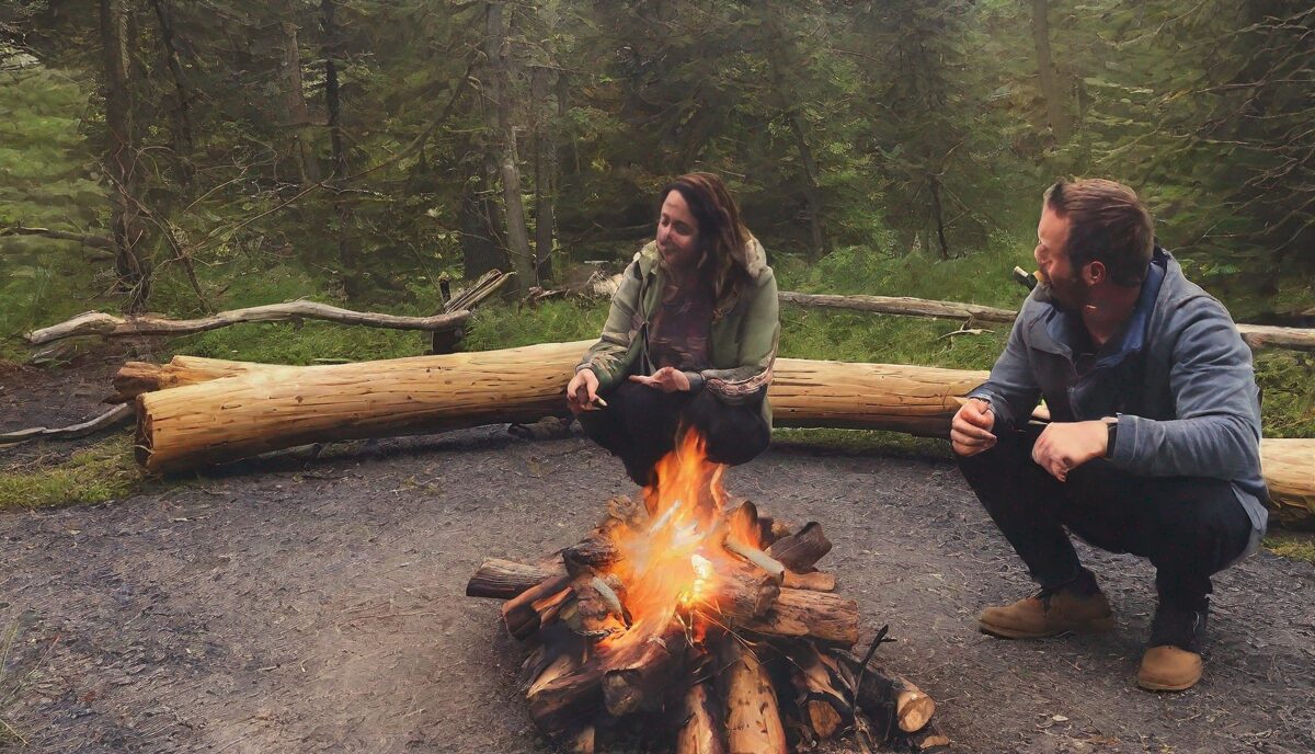 How to Build the Perfect Campfire, According to an Expert