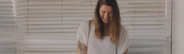 How to Ground Yourself & Say Buh-Bye to Anxiety