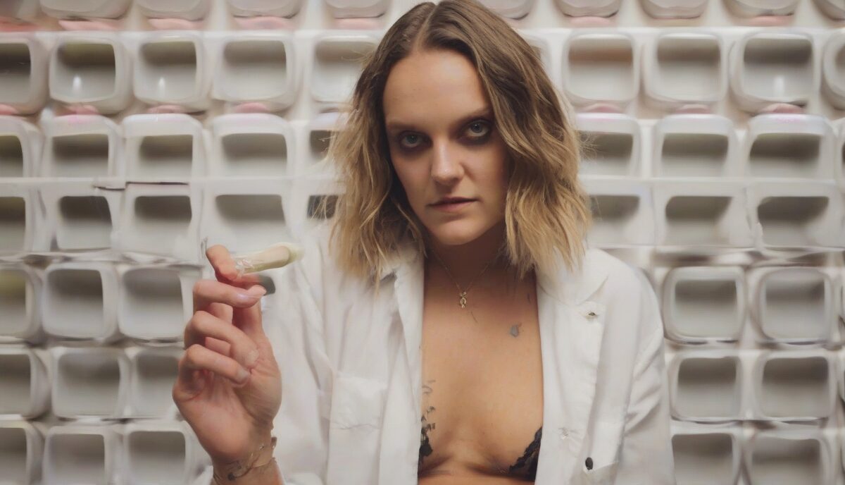 Tove Lo’s Travel Supplement Hacks